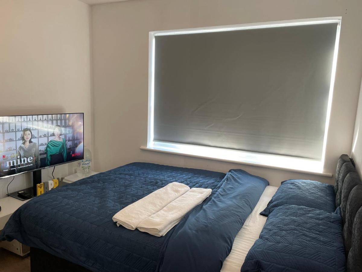 King Dems Home ダグナム エクステリア 写真